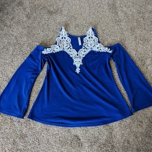Cold shoulder crochet top